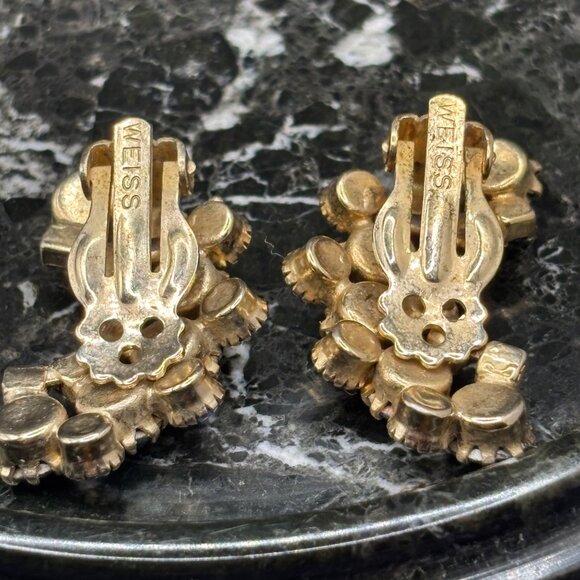 Vintage Weiss Aurora Borealis Blue & Green Rhinestone Cluster Clip-On Earrings - Picture 4 of 14